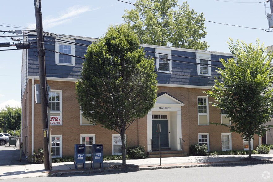 More Photos Of 220 Lenox Ave, Westfield Office For Lease