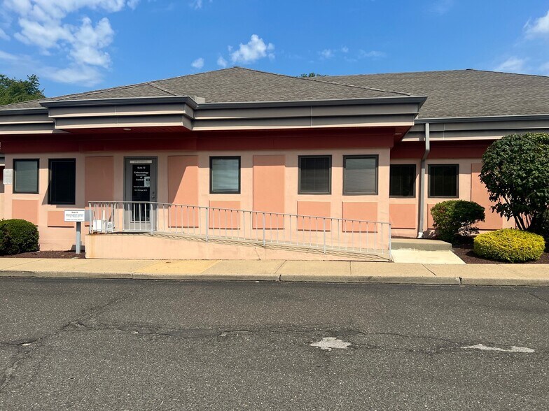 More Photos Of 501 Iron Bridge Rd, Freehold Medical For Sale