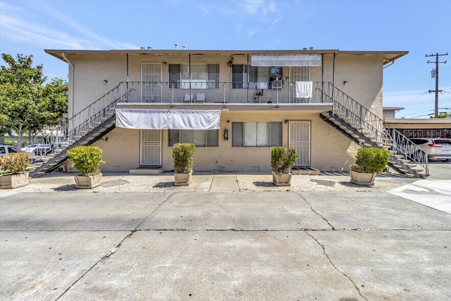 More Photos Of 3170 Williamsburg Dr, San Jose Apartments For Sale