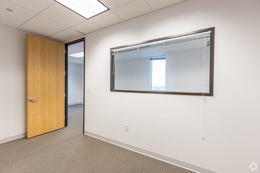 More Photos Of 9155 S Dadeland Blvd, Miami Unknown For Lease