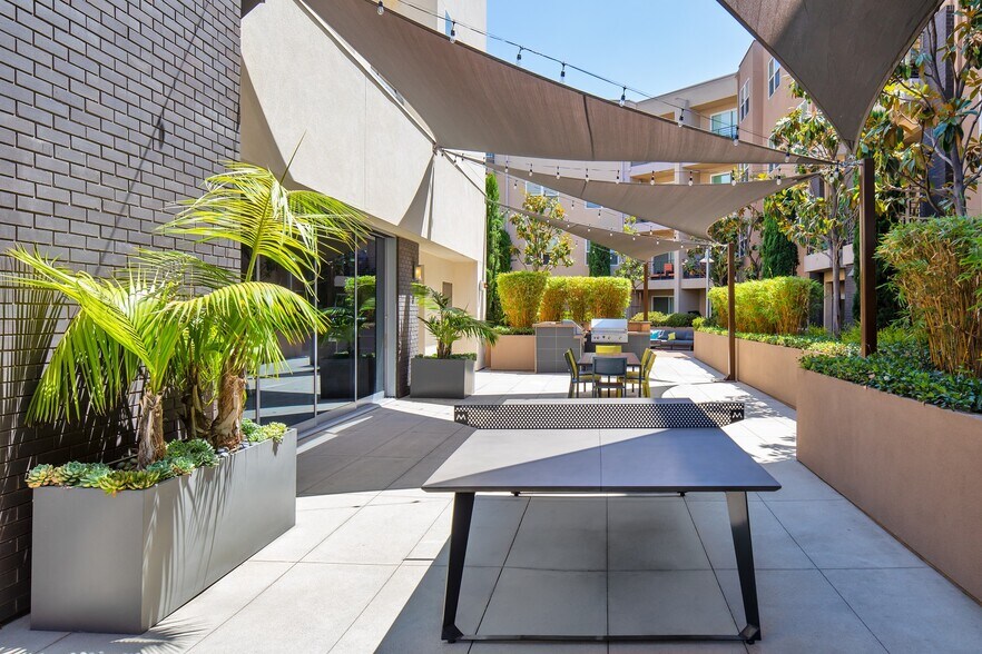 More Photos Of 421 W Broadway, Long Beach Apartments For Lease