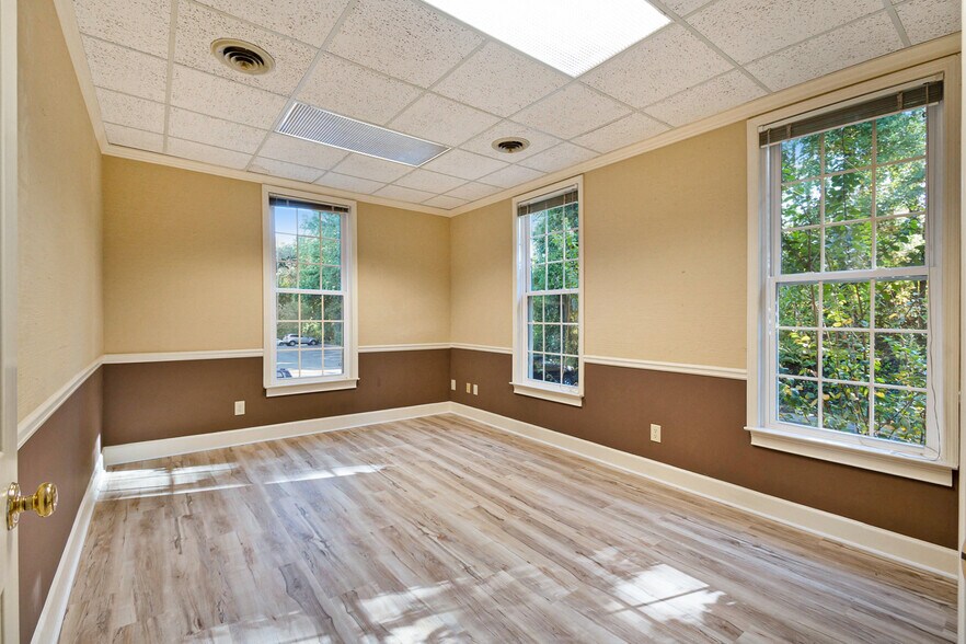 More Photos Of 8385 Dunwoody Pl, Atlanta Medical For Lease
