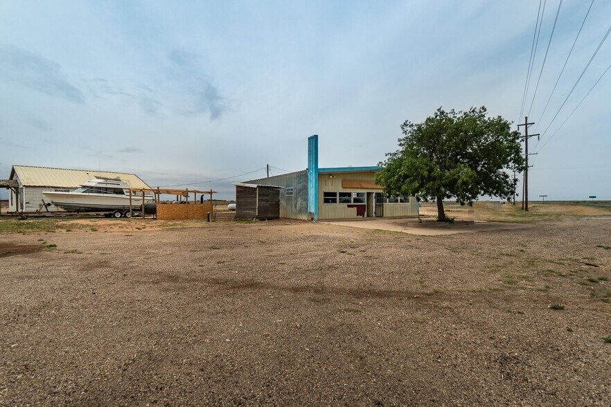More Photos Of 9298 Texas 86, Silverton Restaurant For Sale