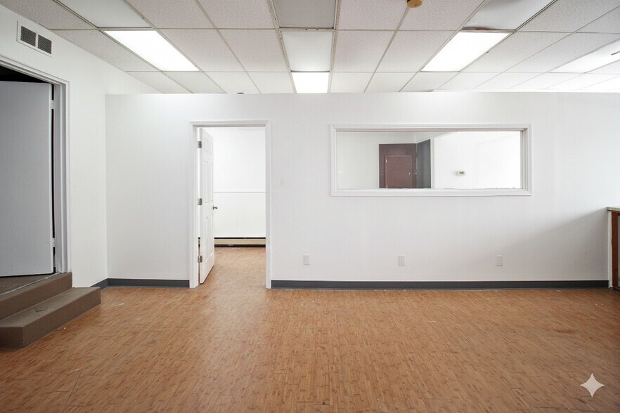 More Photos Of 429 N State St, Clairton Storefront Retail Office For Sale