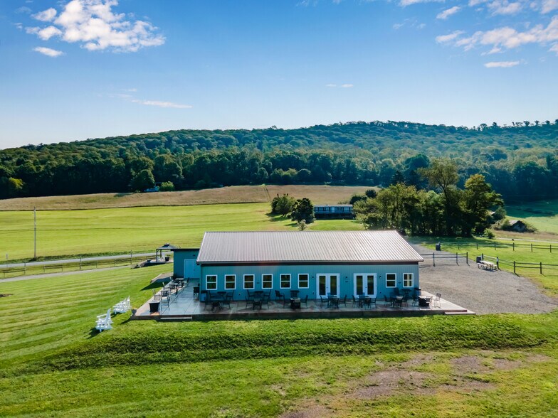 More Photos Of 596 Harman Rd, Halifax Winery Vineyard For Sale