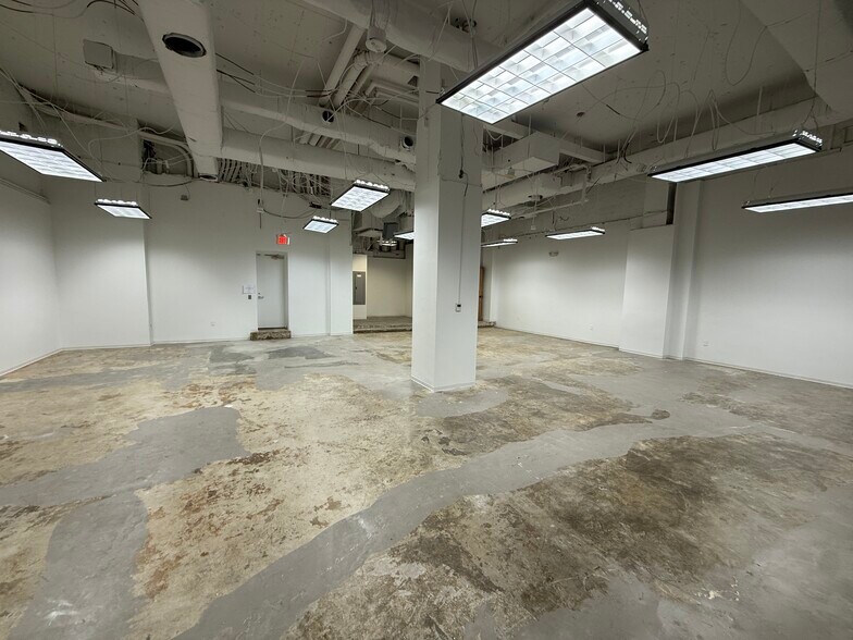 More Photos Of 900 17th St NW, Washington Office For Lease