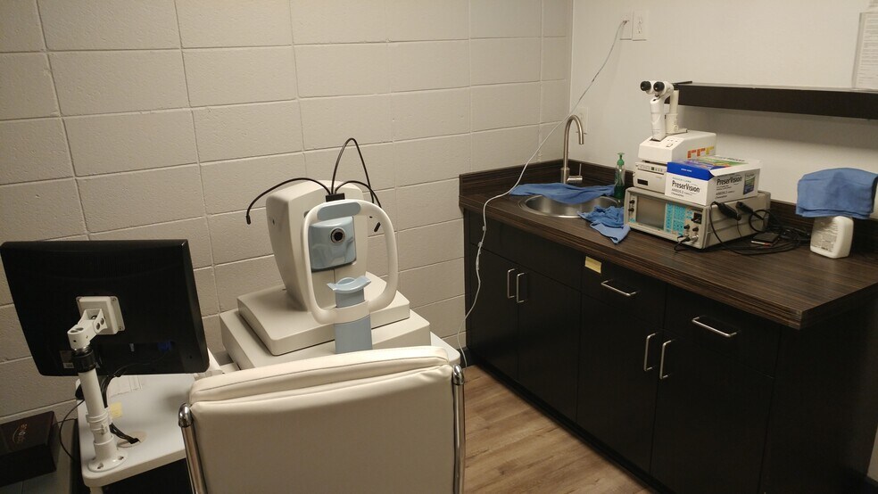 More Photos Of 1717 W Beverly Blvd, Montebello Office For Sale