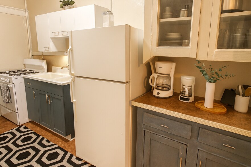 More Photos Of , Kansas City Multifamily For Sale