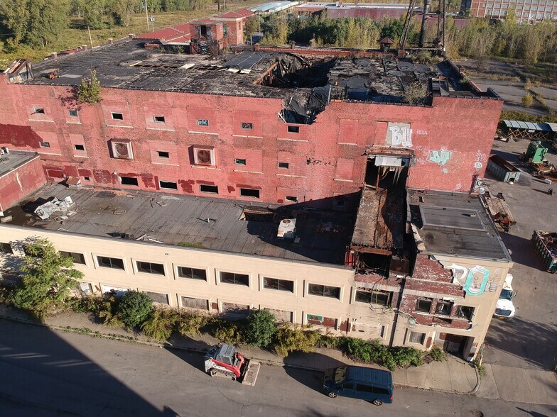 More Photos Of 57 Tonawanda St, Buffalo Office For Sale