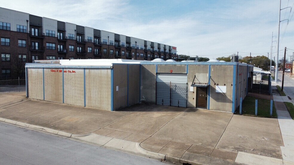 Primary Photo Of 400 Lipscomb St, Fort Worth Warehouse For Lease