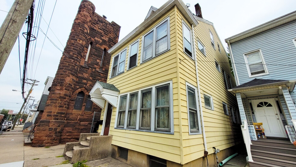 More Photos Of 221-225 Spring St, Paterson Specialty For Sale