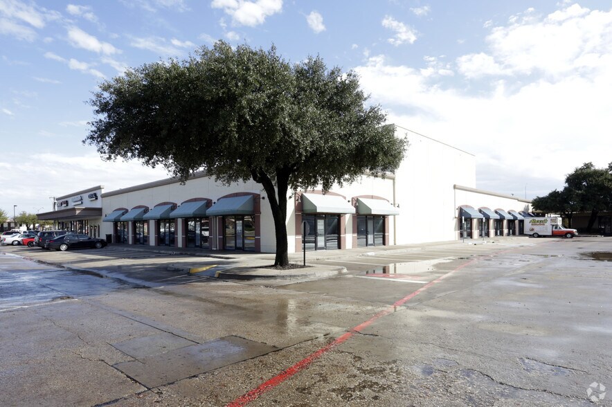 More Photos Of 501 W Belt-Line Rd, Richardson Unknown For Lease