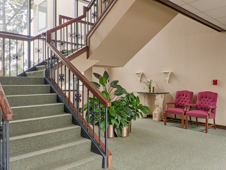 More Photos Of 2101 N Sardis Rd, Charlotte Office For Sale