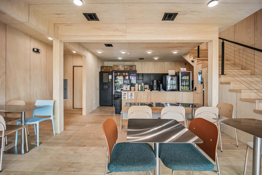 More Photos Of 140 Paris Ave, Northvale Office For Sale