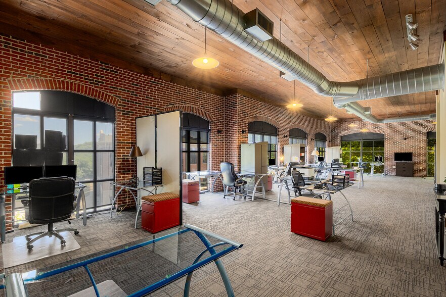 More Photos Of 918 Holcomb Bridge Rd, Roswell Loft Creative Space For Sale