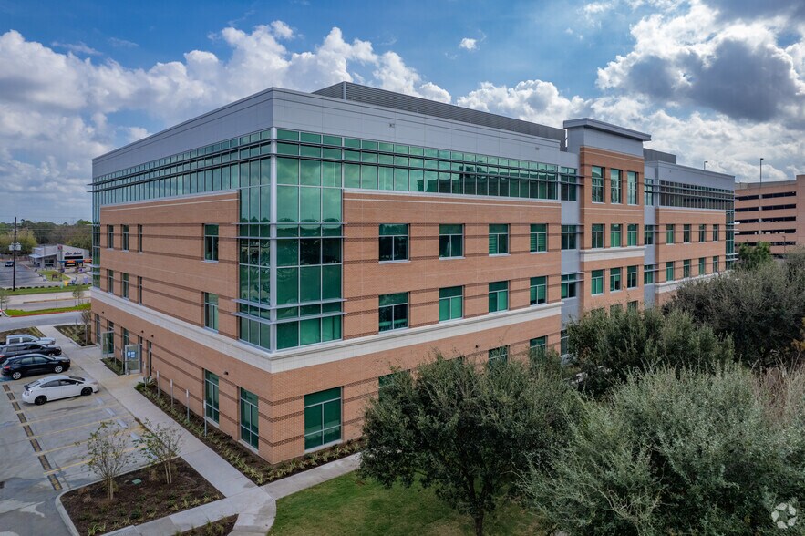 More Photos Of 21212 Northwest Fwy, Cypress Unknown For Lease