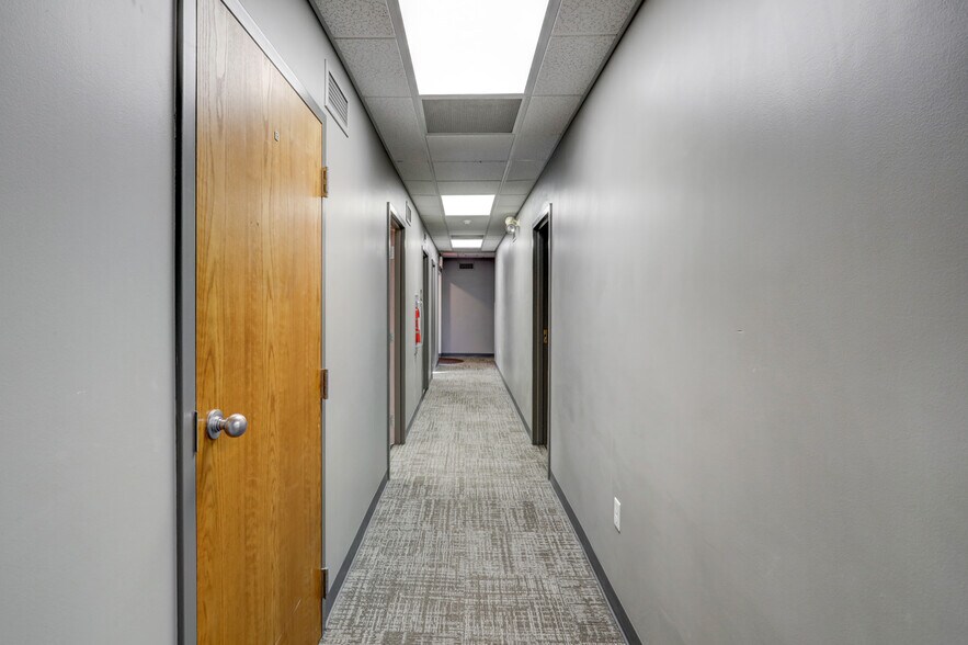 More Photos Of 2301 Columbia Ave, Lancaster Medical For Sale