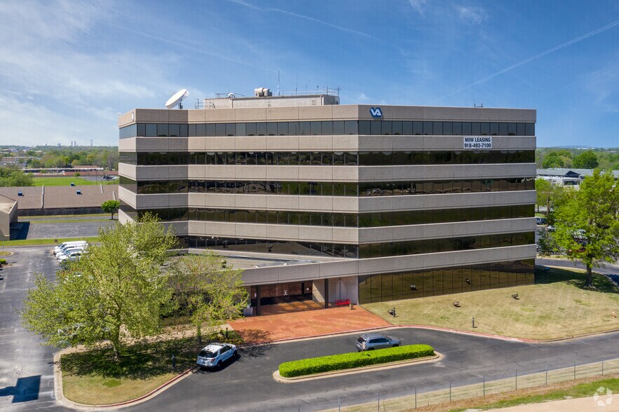More Photos Of 10159 E 11th St, Tulsa Office For Lease