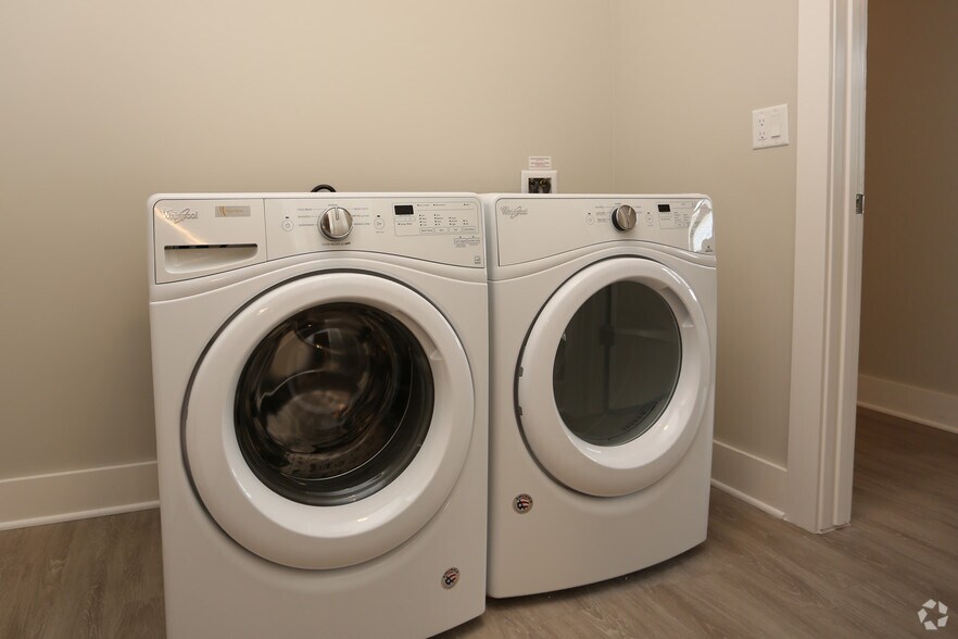 More Photos Of 4175 N Oakland Ave, Shorewood Multifamily For Sale
