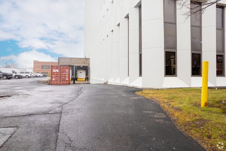 More Photos Of 220 Alexander St, Rochester Loft Creative Space For Lease