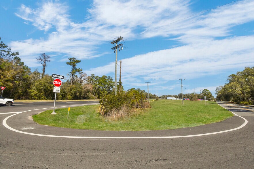 More Photos Of 9150 SE County Road 221, Hampton Land For Lease