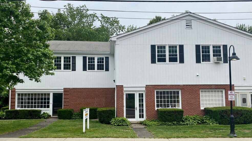 More Photos Of 12 Old Mill Rd, Redding Freestanding For Lease