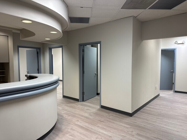 More Photos Of 11755 W 112th St, Overland Park Medical For Sale