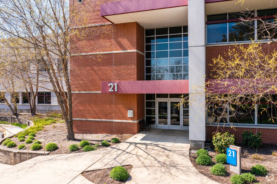 More Photos Of 311 Pennington Rocky Hill Rd, Pennington Unknown For Lease
