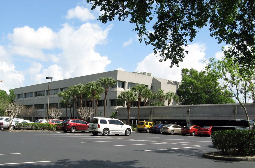 More Photos Of 800 Trafalgar Ct, Maitland Office For Lease