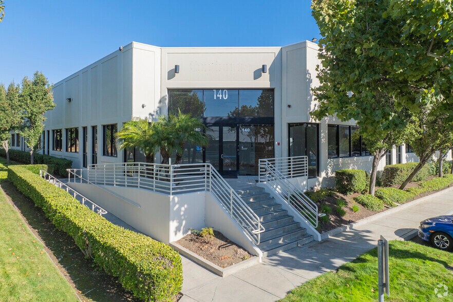 More Photos Of 140 Baytech Dr, San Jose Research And Development For Lease