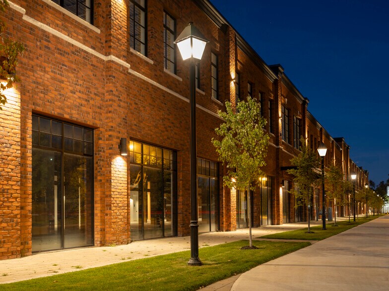 More Photos Of 2650-2672 St. Clair Ave W, Toronto Freestanding For Sale