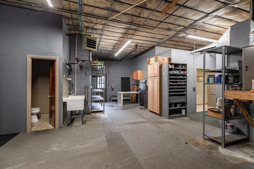 More Photos Of 2423-2425 16th St S, Ln, La Crosse Industrial For Lease