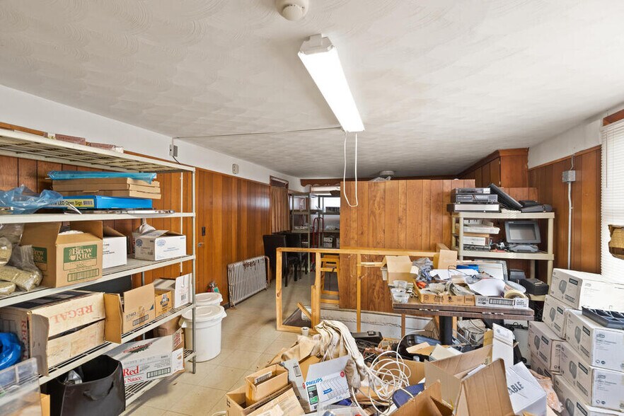 More Photos Of 251 Hampstead St, Methuen Flex For Sale