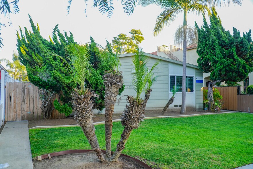 More Photos Of 209-217 C Ave, Coronado Apartments For Sale