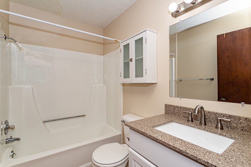 More Photos Of 3500 Grand Ave, Ames Apartments For Sale