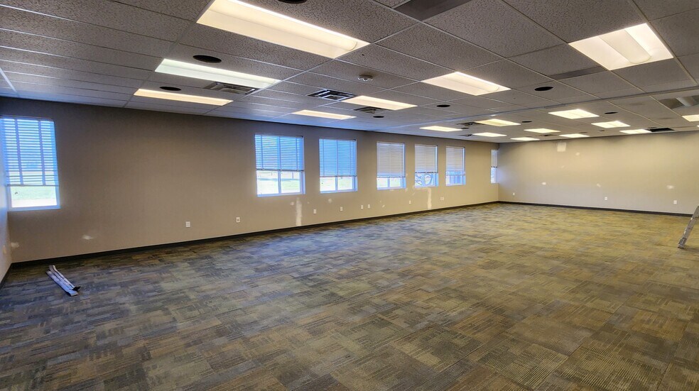 More Photos Of 2480 W Campus Dr, Mount Pleasant Medical For Lease