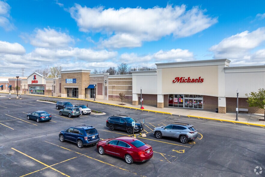 Primary Photo Of N96 W18736-N96 W18794 County Line Rd, Germantown Unknown For Lease