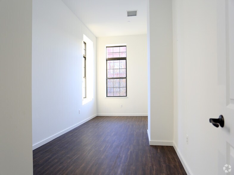 More Photos Of 2 Mill St, Yonkers Apartments For Sale