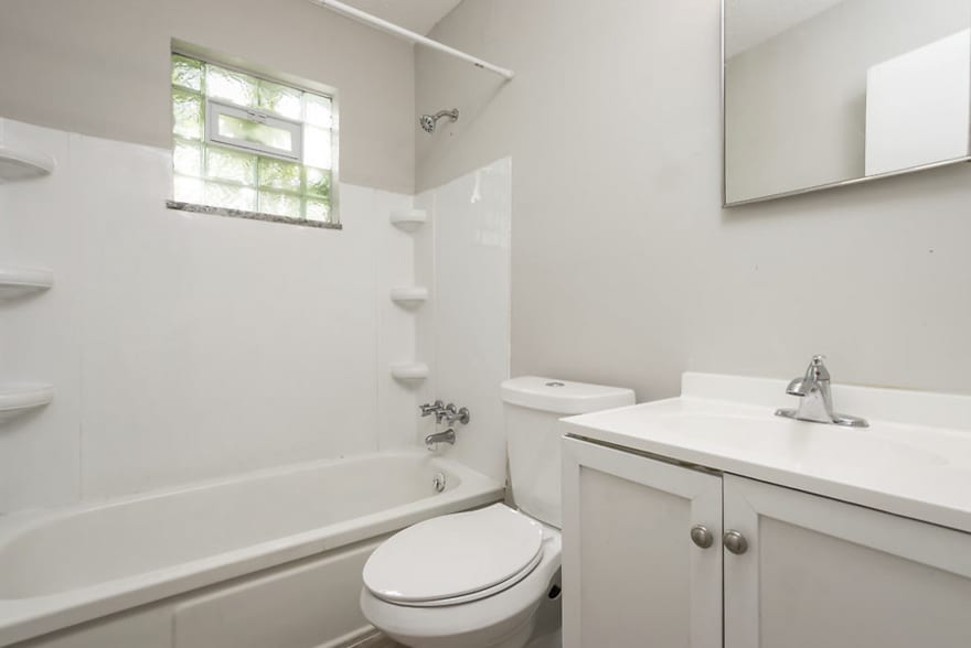 More Photos Of 3670 Seabrook Ave, Columbus Apartments For Sale