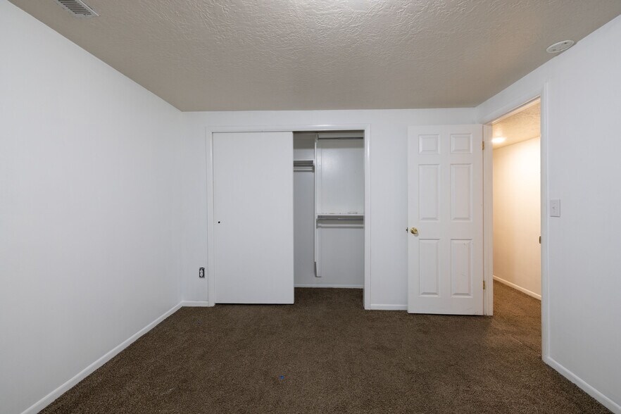 More Photos Of 270 E 5100 S, Washington Terrace Multifamily For Sale