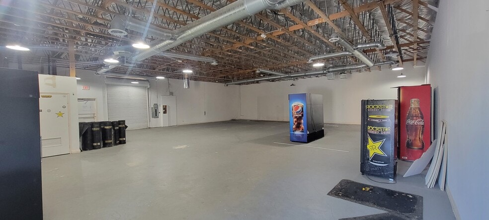 More Photos Of 640 Grand Ave, San Marcos Freestanding For Lease