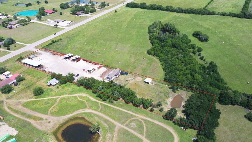 More Photos Of 8340 State Highway 78 N, Blue Ridge General Retail For Sale