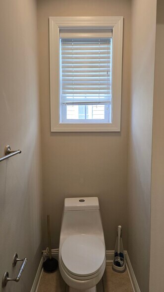 More Photos Of 5906-5908 Coastal Hwy, Ocean City Apartments For Sale