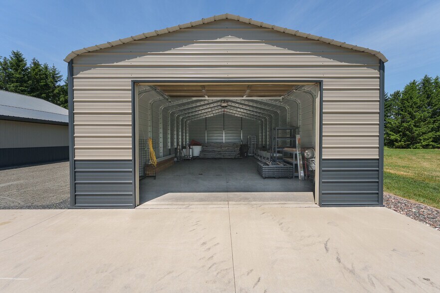 More Photos Of 22946 100th Ave, Cadott Manufacturing For Sale