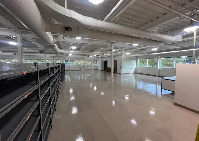 More Photos Of 180 Westgate Dr, Watsonville Office For Lease