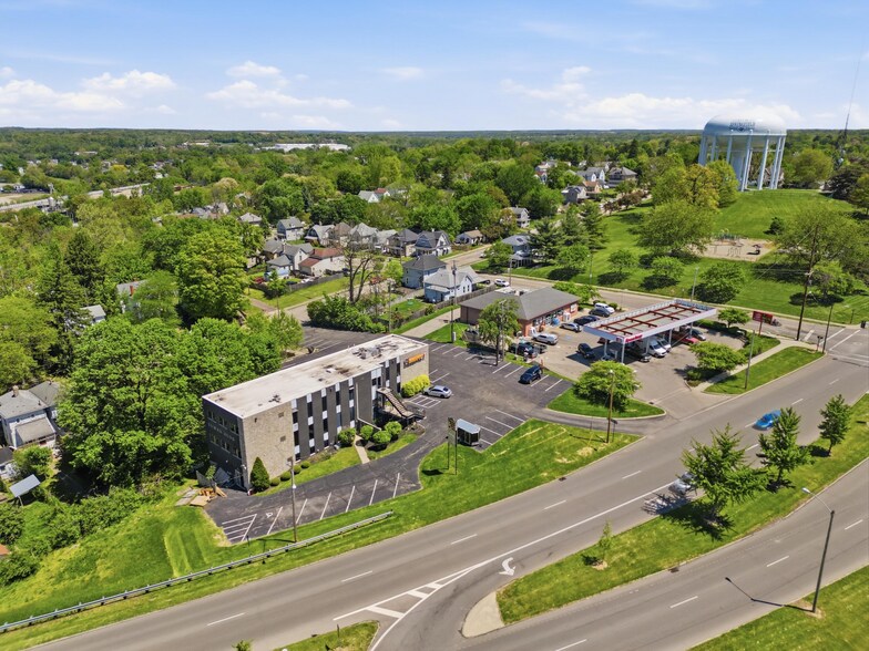 More Photos Of 1240 E Main St, Springfield Office For Sale