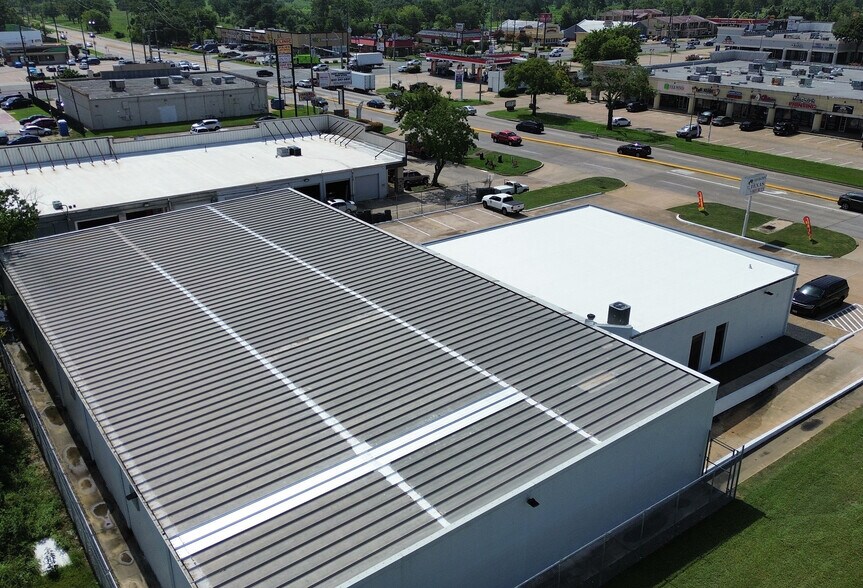 More Photos Of 16210 Clay Rd, Houston Auto Repair For Lease