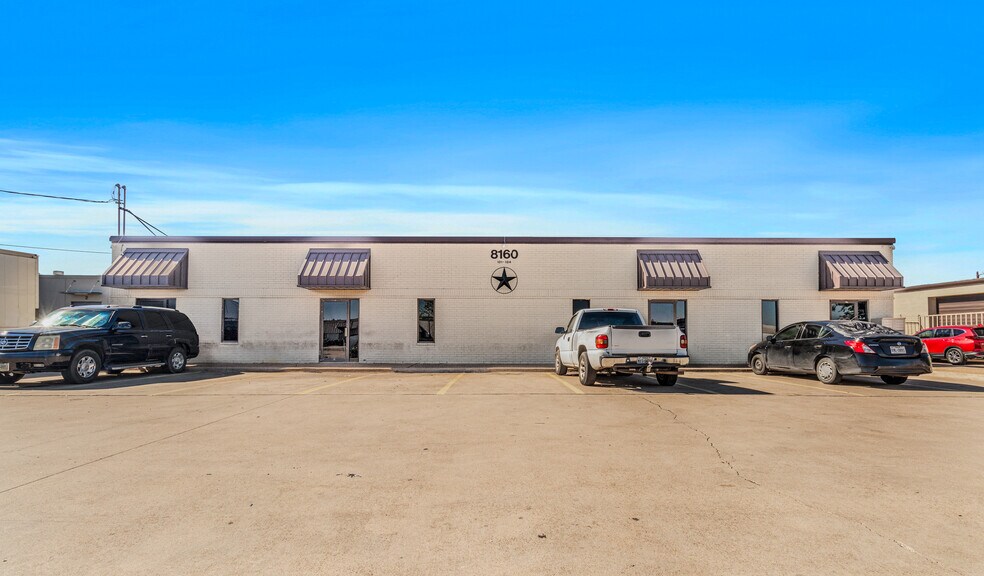 More Photos Of 8160 Moberly Ln, Dallas Light Manufacturing For Lease