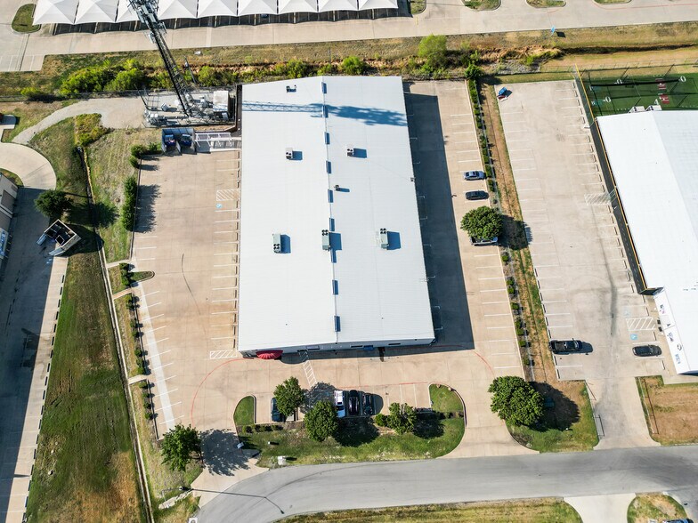 More Photos Of 5950 Park Vista Cir, Fort Worth Warehouse For Lease