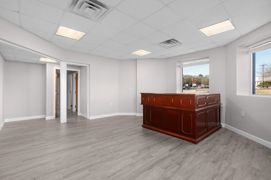 More Photos Of 3970 Norcross Rd, Chattanooga Storefront Retail Office For Lease